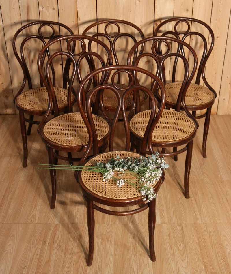 série de 6 chaises bistrot style thonet de hofmann modèle aile d'ange 