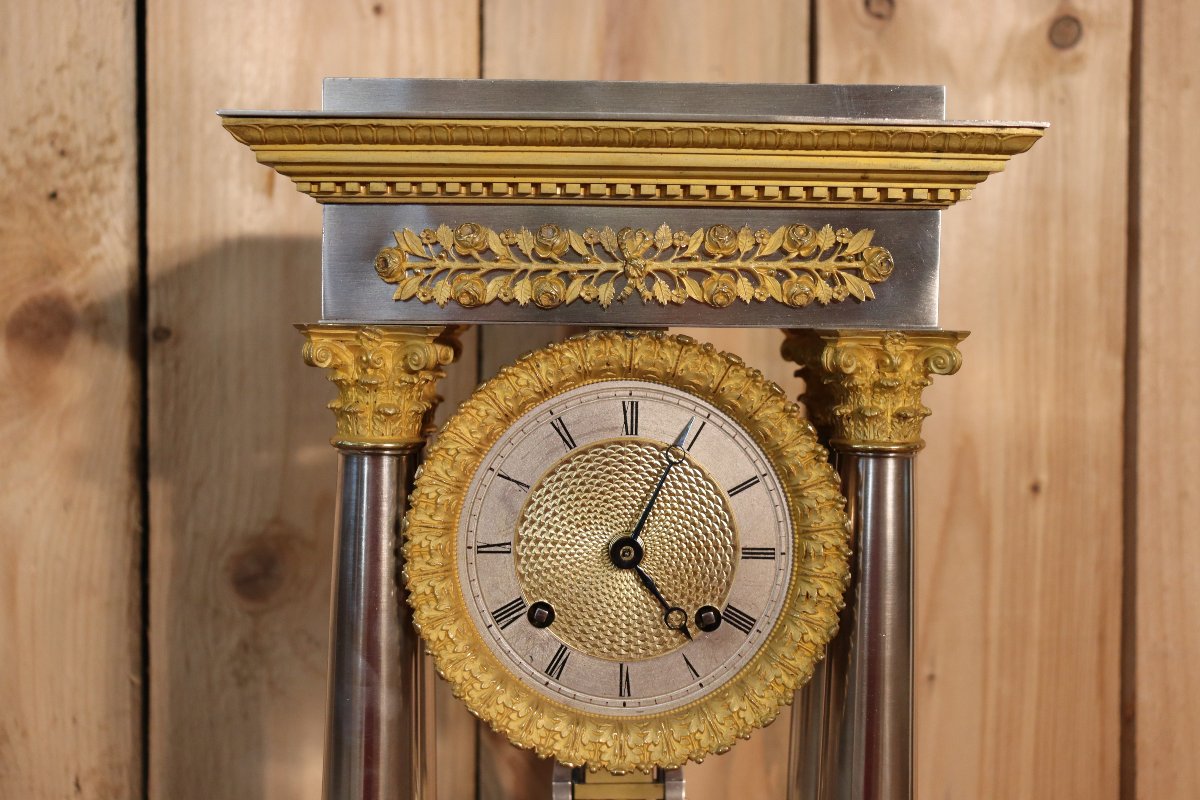pendule a colonnes en argent massif de style empire -photo-2