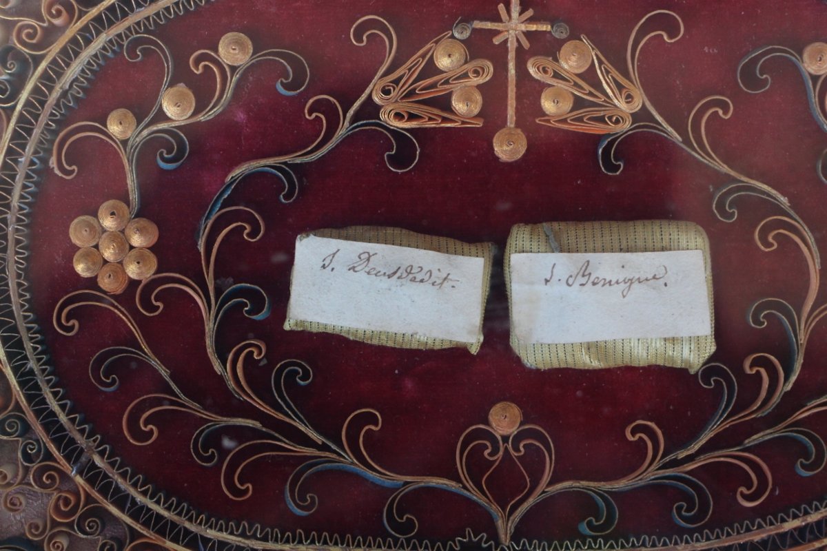 Grand cadre reliquaire en paperolles et reliques XVIIIème -photo-2