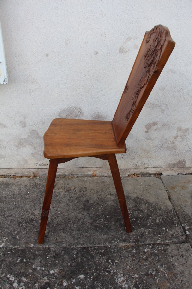Art Nouveau Chair With Ivy Design -photo-1