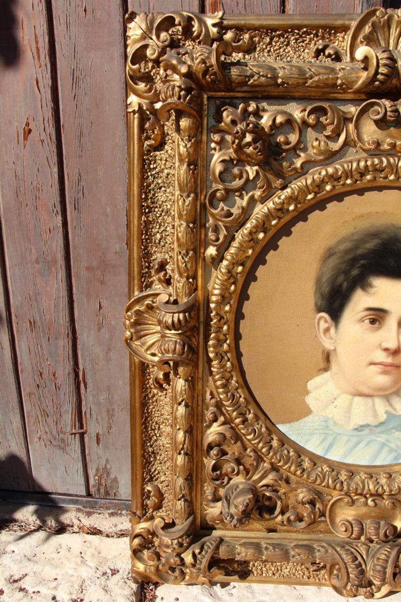 19th-century Portrait Of A Young Woman In A Stunning Gilded Wood Frame -photo-1