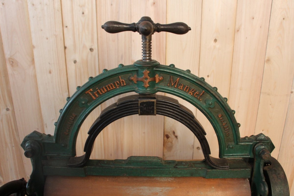 Triumph And Mangel Cast Iron Sheet Press Early Twentieth-photo-3