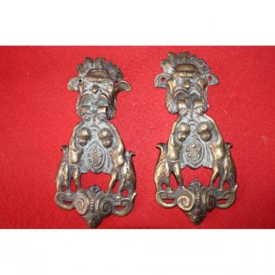 Paire De Heurtoirs De Porte En Bronze