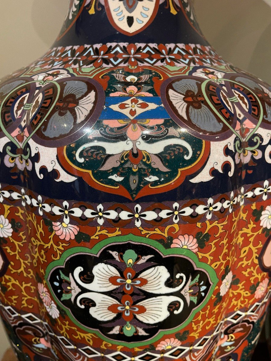 Très grande paire de vases cloisonnés ,japon, 19e S.-photo-3