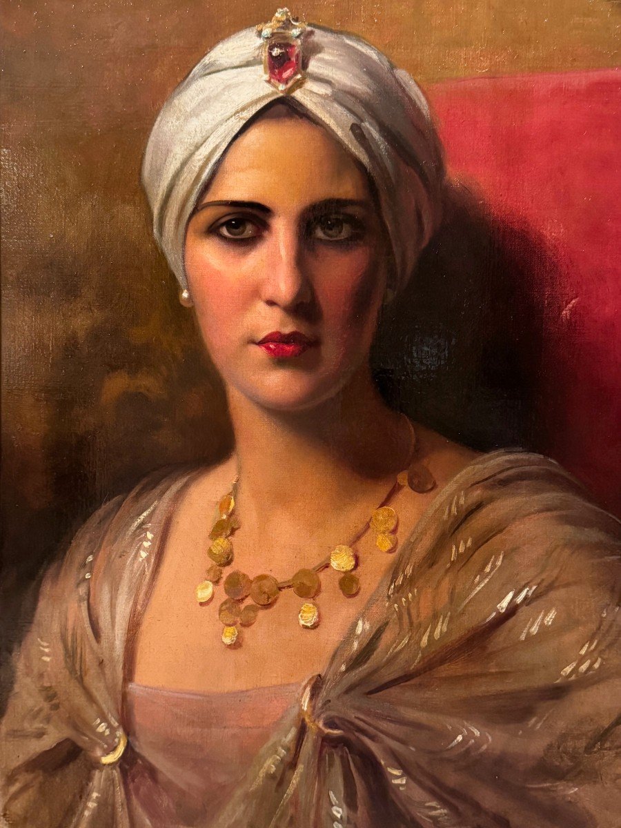 Portrait d'une jeune femme en orientale, France, Vers 1930