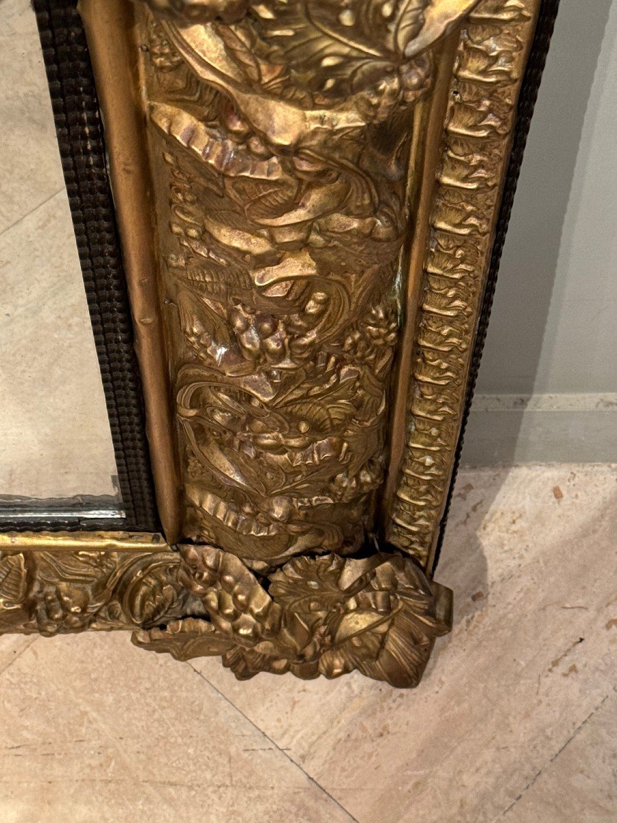 Louis XIII Mirror In Embossed Copper, 19th Century.-photo-3