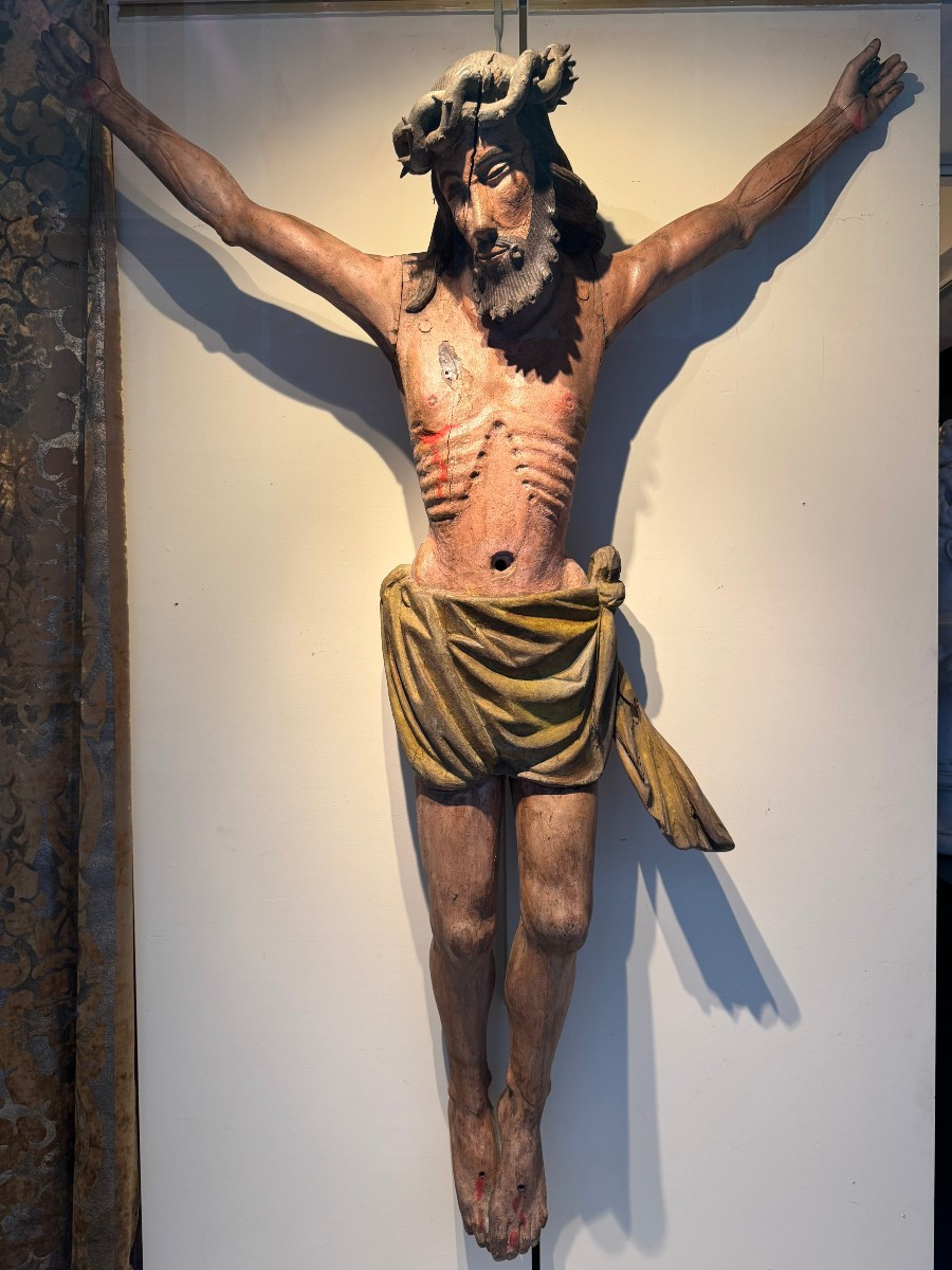 Très grand Christ  polychrome sculpté en ronde-bosse, France, XVIe s.-photo-2