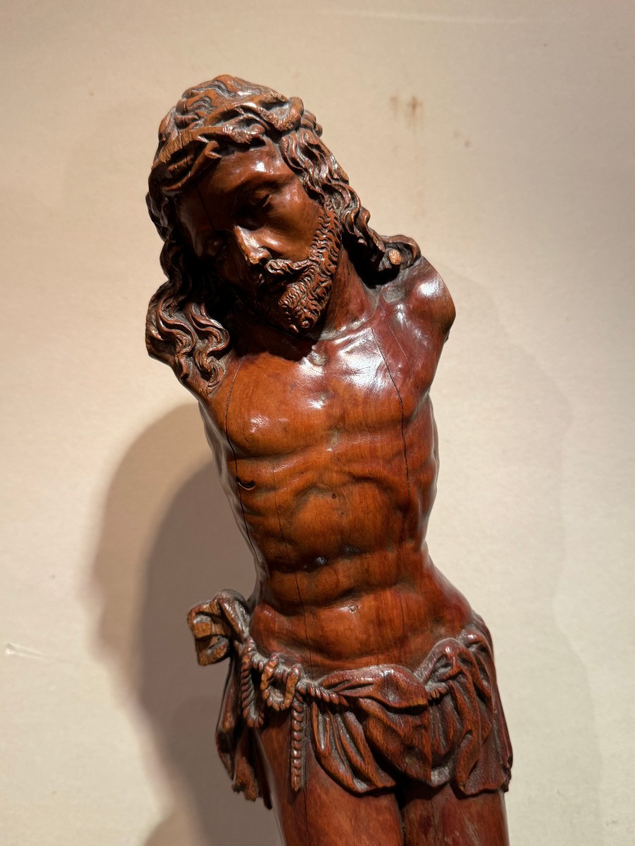 Christ en croix, buis,  France, début 17e s.-photo-3