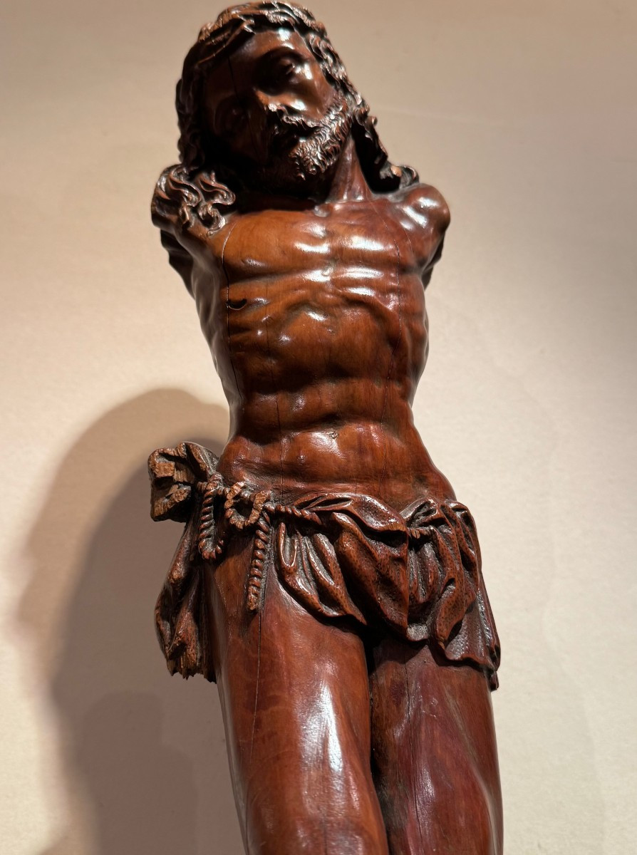 Christ en croix, buis,  France, début 17e s.-photo-5