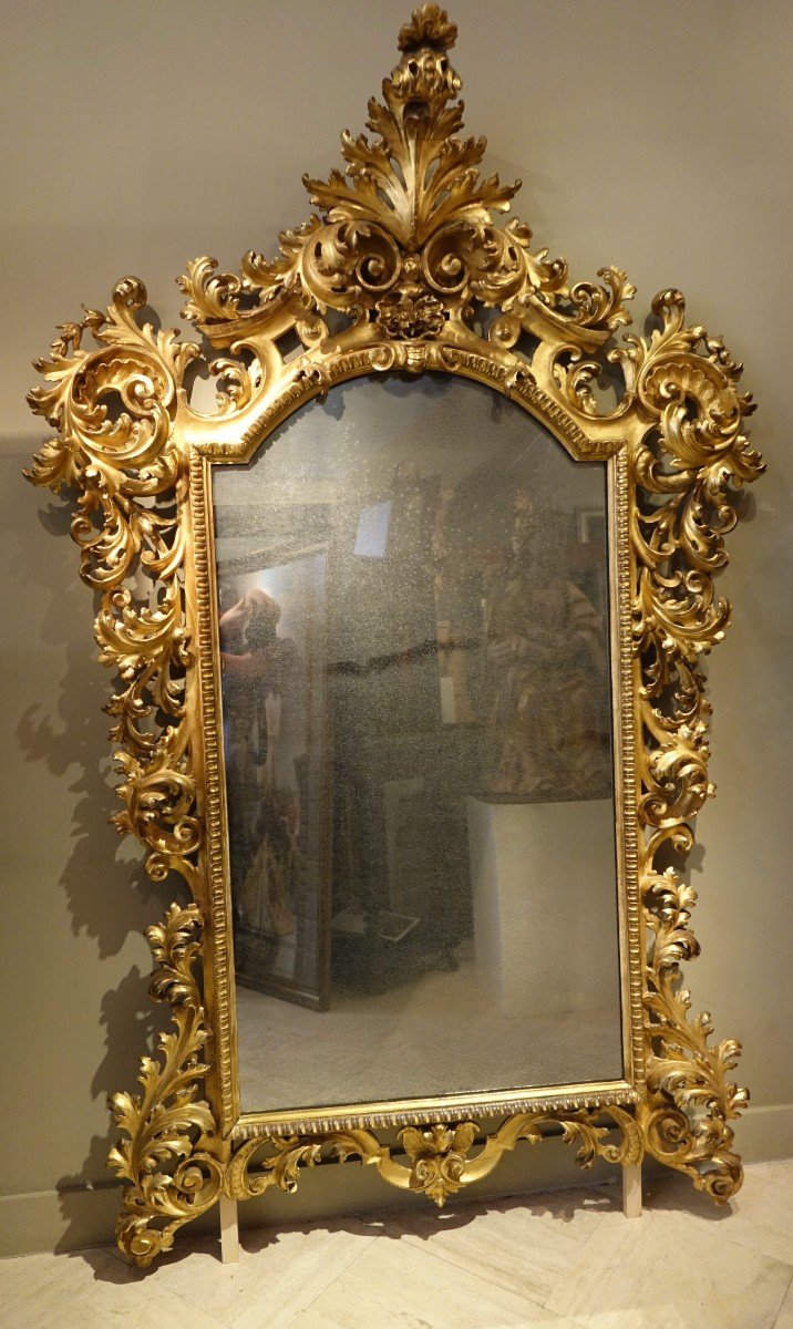 Grand Miroir En Bois Doré , Italie, Vers 1850