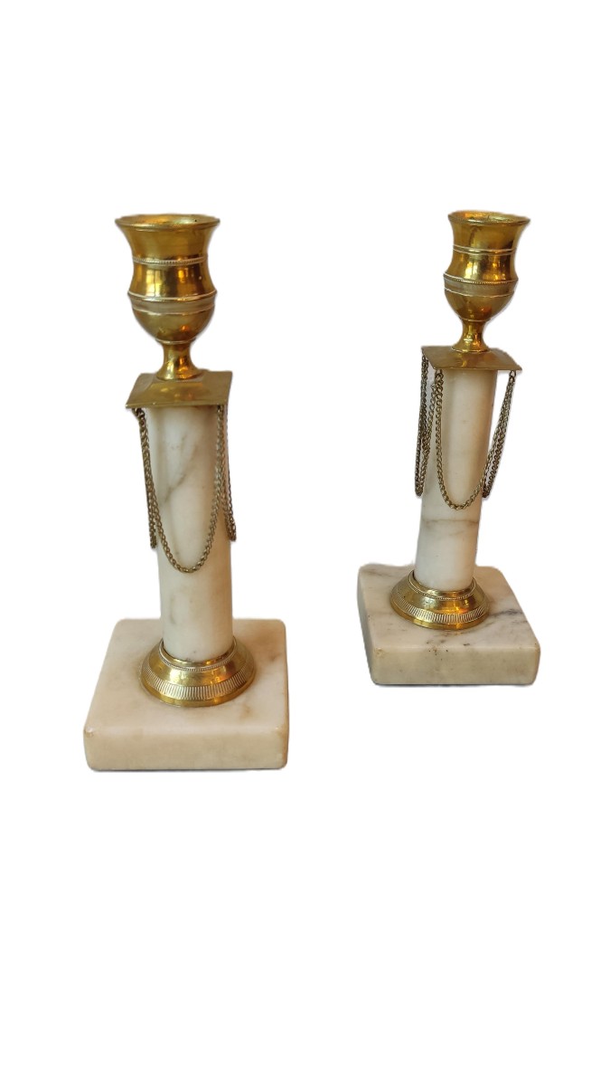 Paire de chandeliers gustaviens en marbre,  bronze doré, Milieu du XIXe siècle, Suède 