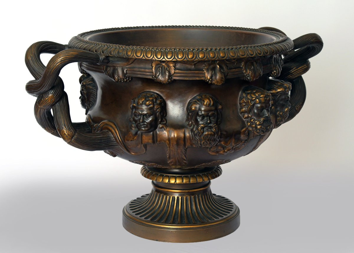 Vase Warwick en bronze patiné avec relief, XIXe siècle-photo-3