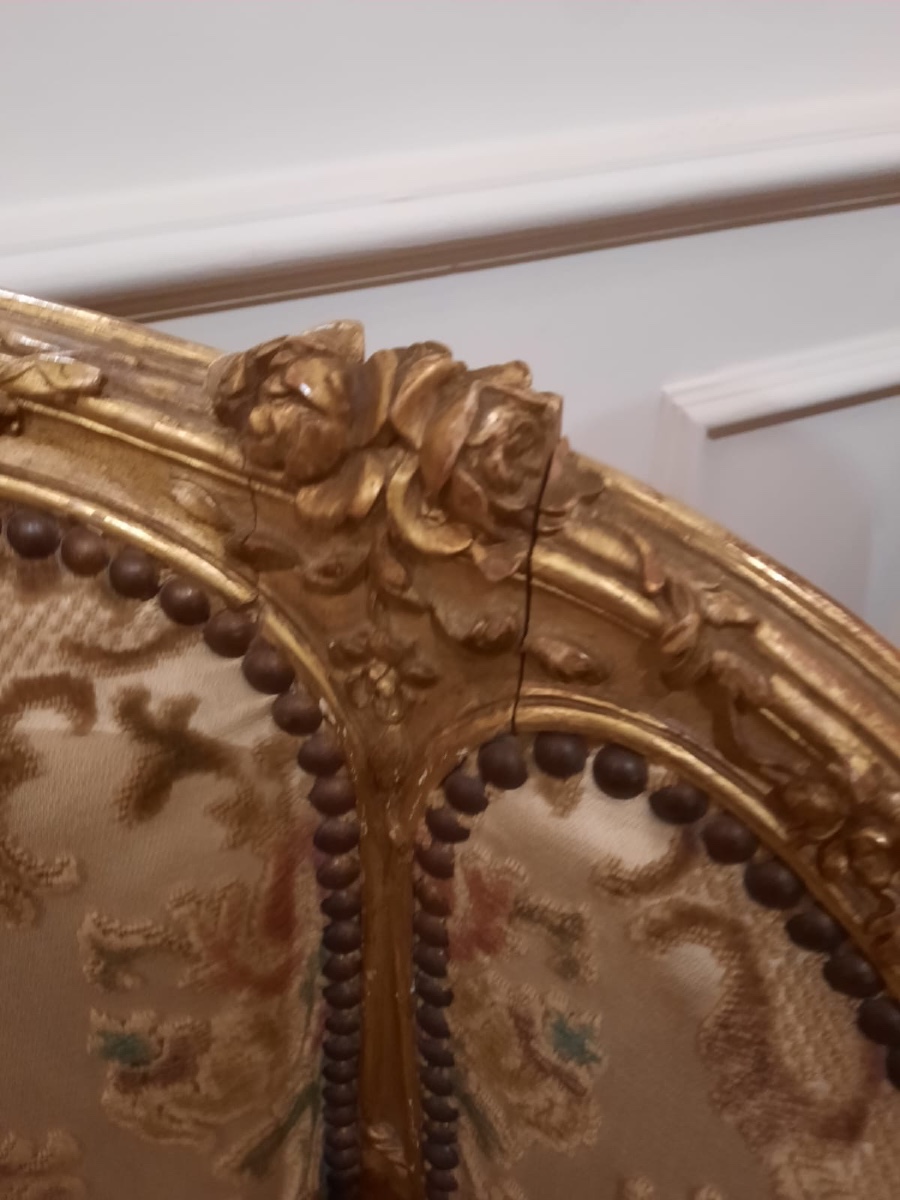 Bergère en bois doré de Style Louis XV richement sculptée. Début XXème Siècle.-photo-1