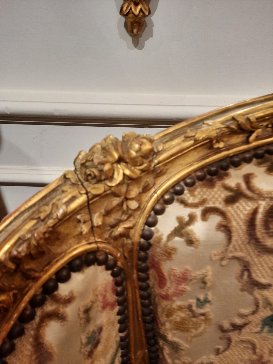 Bergère en bois doré de Style Louis XV richement sculptée. Début XXème Siècle.-photo-3