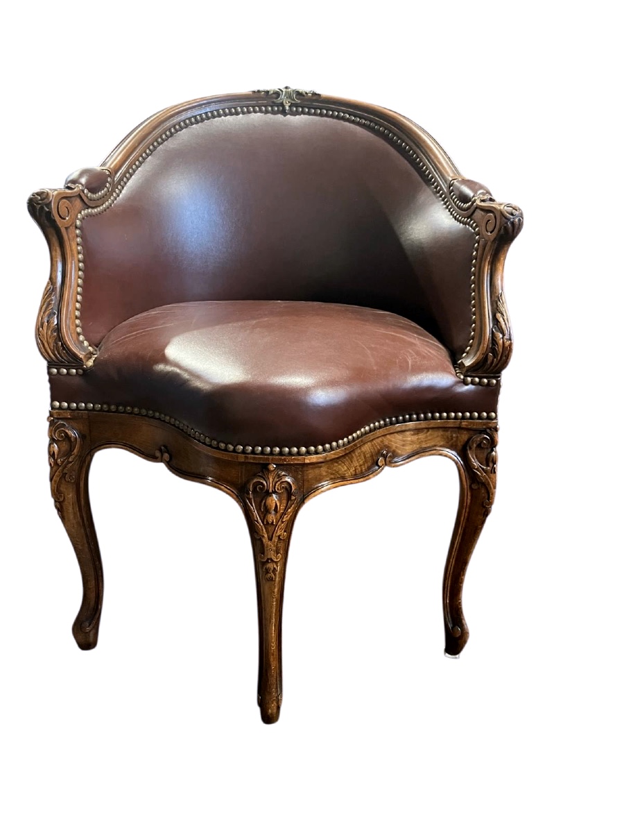 Fauteuil de bureau XIXème siècle en noyer monté cuir de style Louis XV.-photo-3