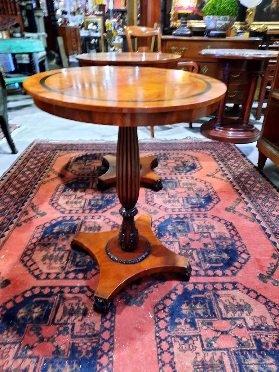Pair Of English-style Pedestal Tables In Light Mahogany. Late 19th Century, Circa 1880-photo-3