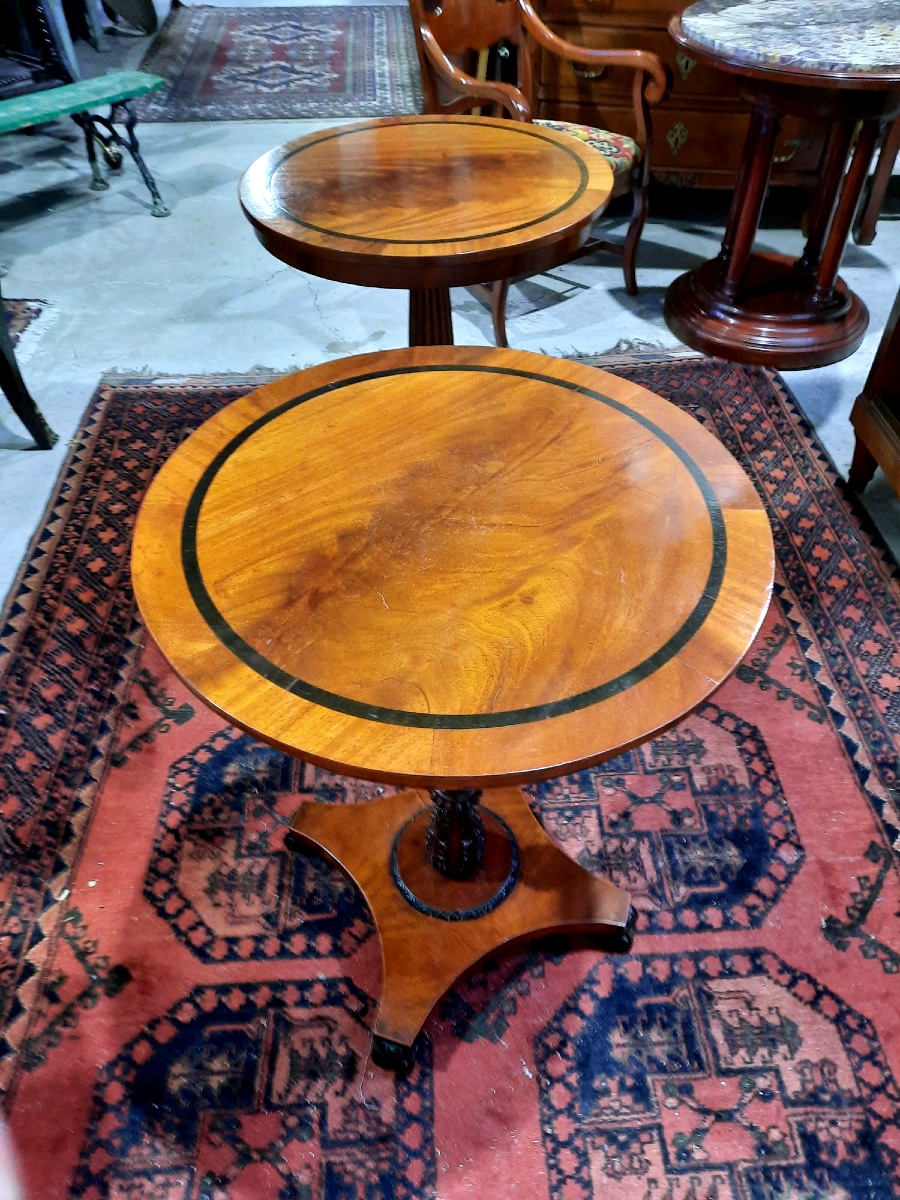 Pair Of English-style Pedestal Tables In Light Mahogany. Late 19th Century, Circa 1880