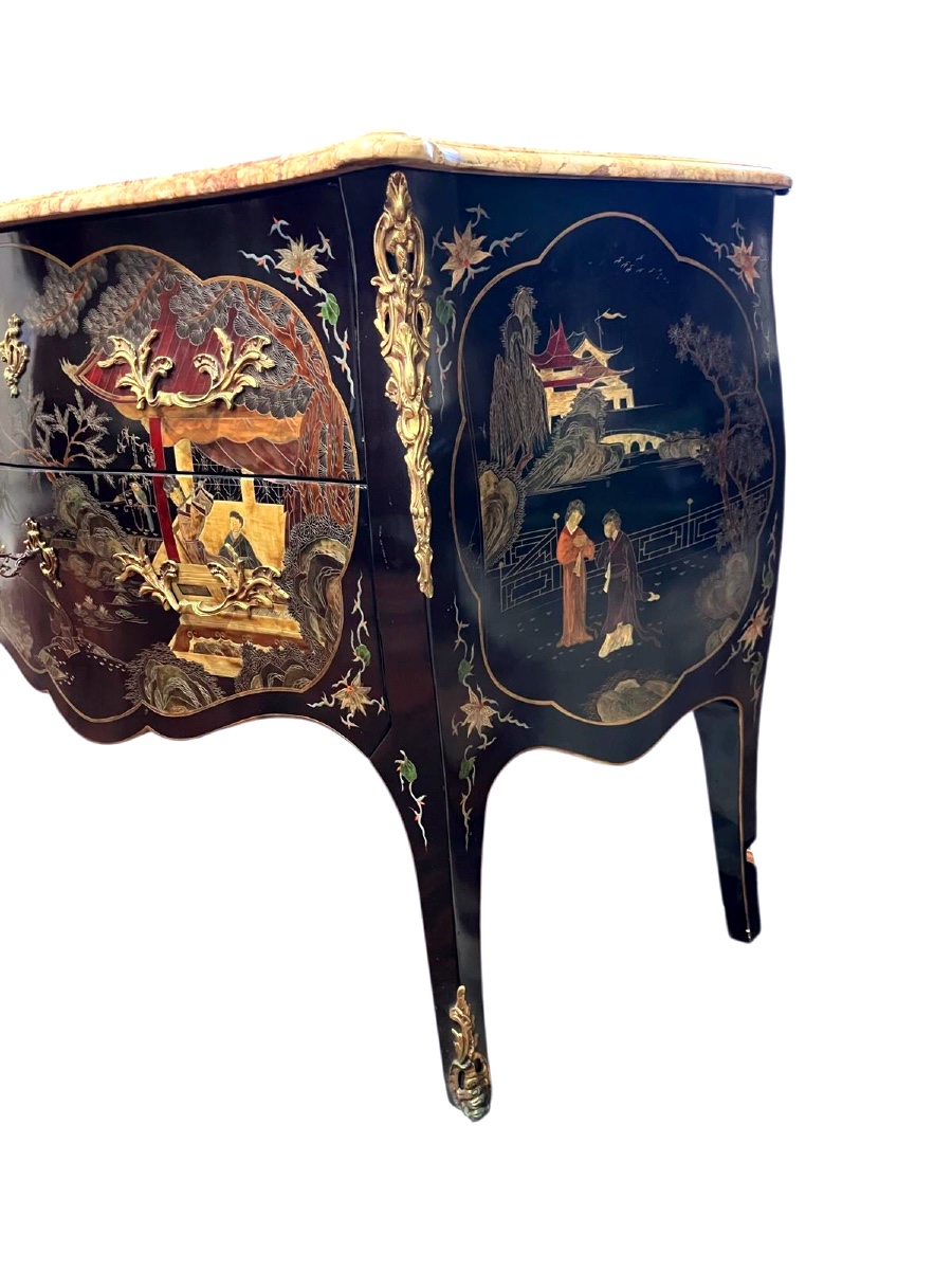Louis XV Style Chinese Lacquer Commode With Curved Front. 20th Century.-photo-2