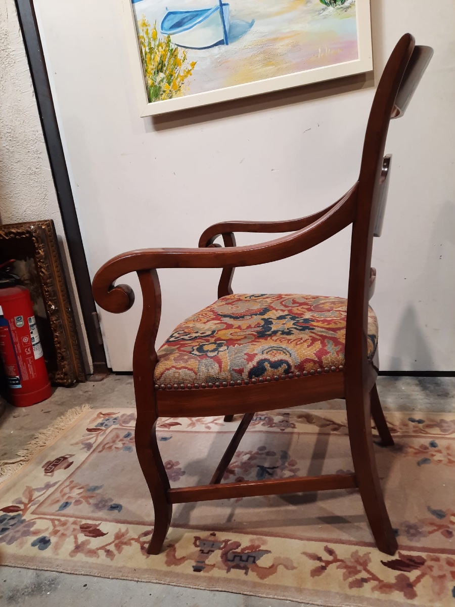 Paire de sièges Louis Philippe XIXème siècle en acajou : tapisserie au petit point-photo-4