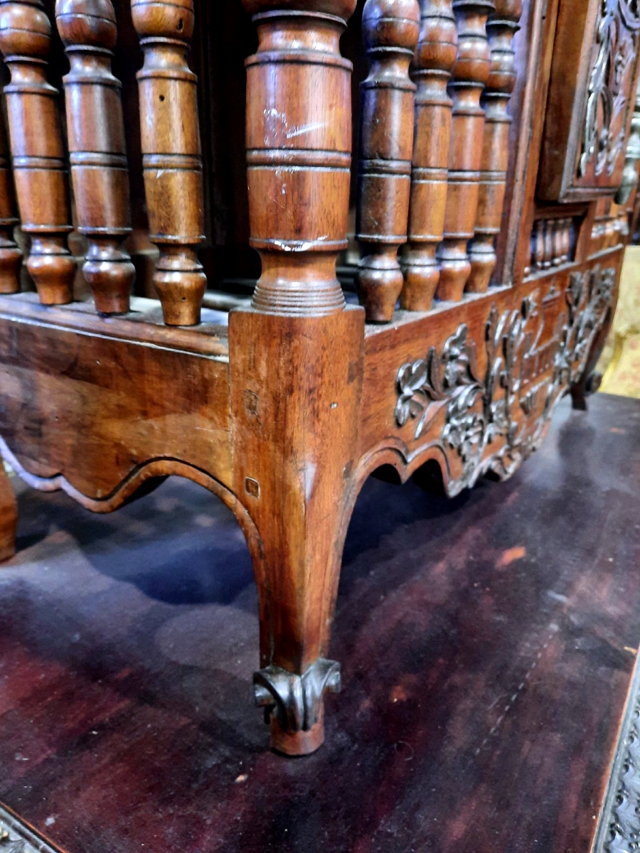 Provencal Walnut Pantier, Louis XV Style, Nîmes Region. 18th Century-photo-3