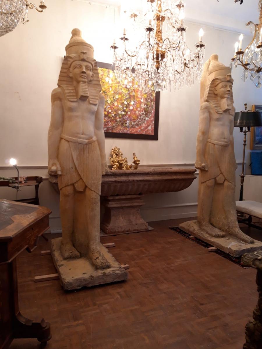Paire De Sculptures Egyptiennes en plâtre. Début XXème Siècle-photo-2