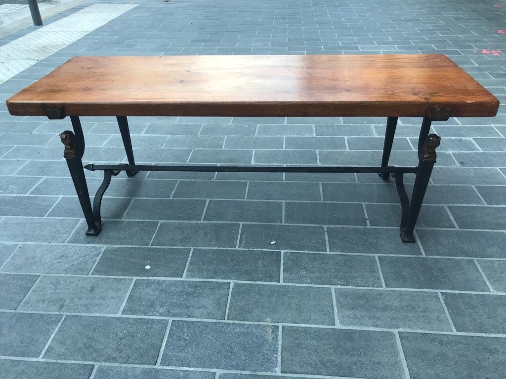 Coffee Table From The 40/50 Years, Thick Oak Top. Twentieth Century