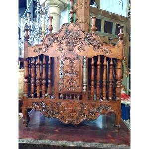 Provencal Walnut Pantier, Louis XV Style, Nîmes Region. 18th Century