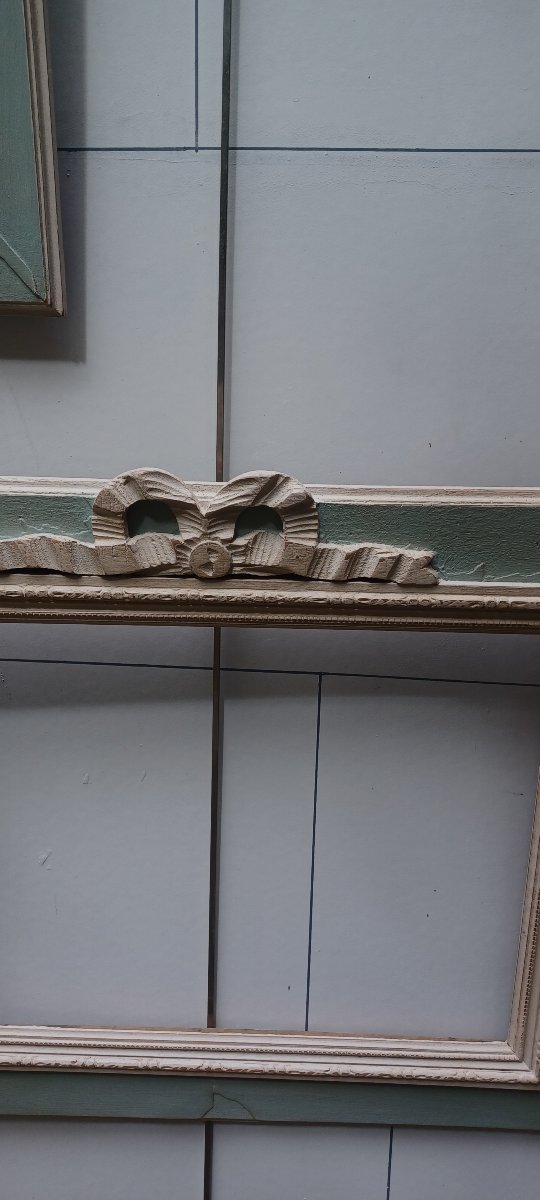 Pair Of Carved Wooden Frames With Patina In The Louis XVI Style-photo-2
