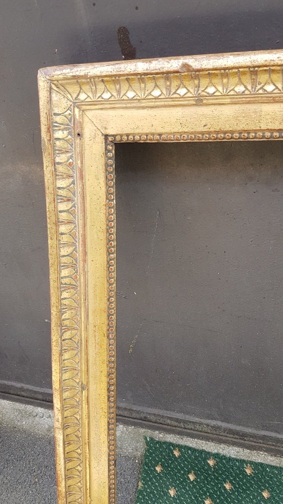 Cadre d'époque Louis XVI En Bois Sculpté Et Doré-photo-2