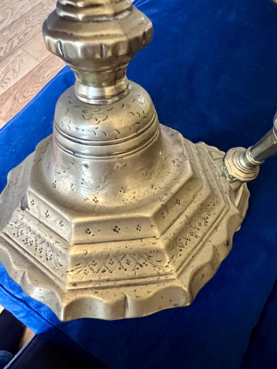 Paire de bougeoirs en bronze doré époque Louis XIV-photo-2