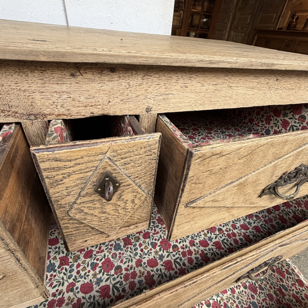 Oak Chest Of Drawers-photo-4