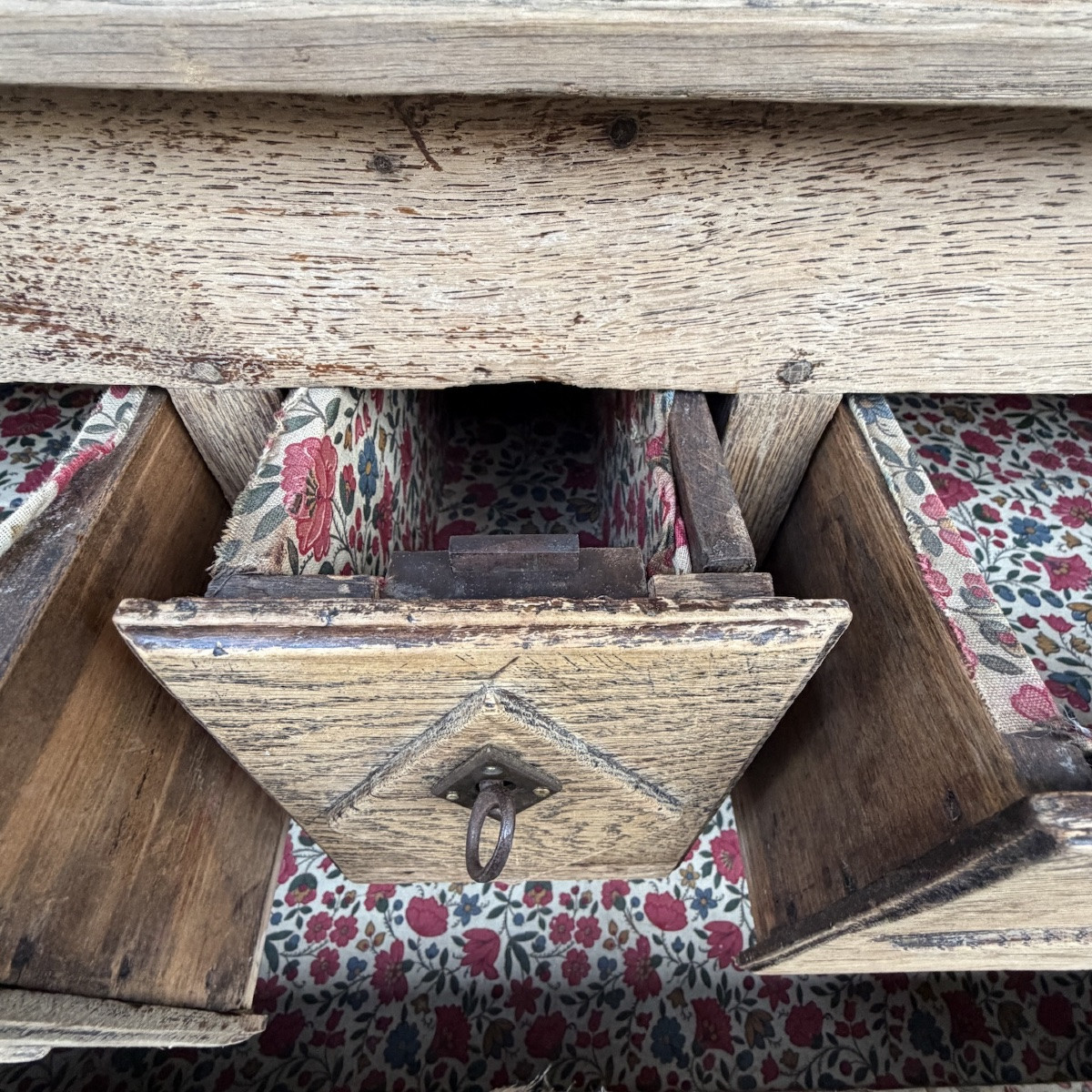 Oak Chest Of Drawers-photo-5