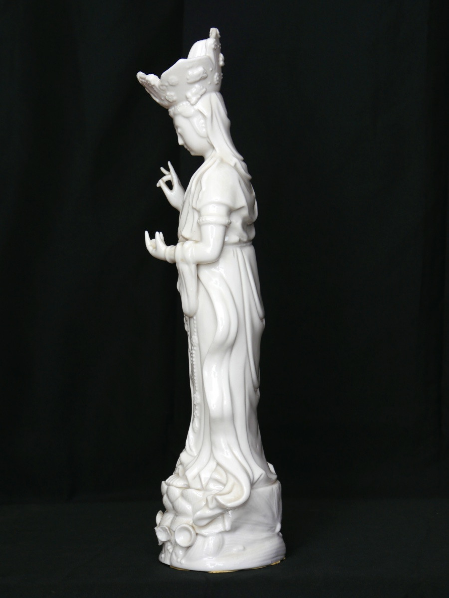 Guanyin en porcelaine blanche de Dehua-photo-2