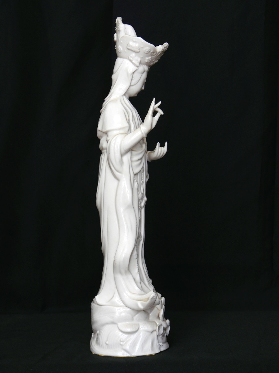 Guanyin en porcelaine blanche de Dehua-photo-4