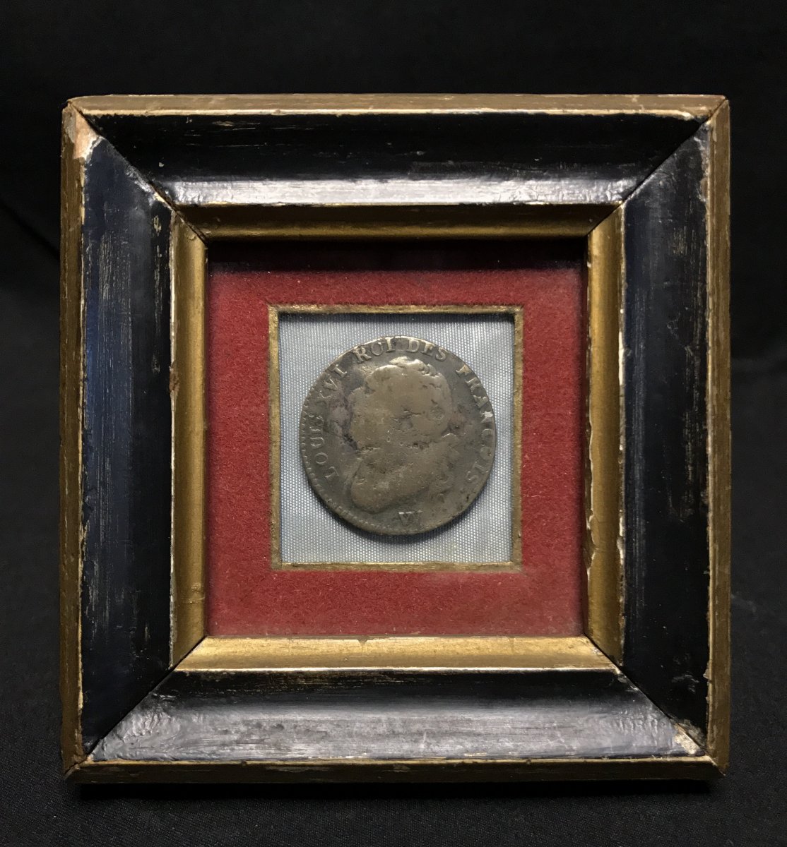 Miniature Reliquary Presenting A Piece With The Effigy Of King Louis XVI Epoque XVIII Eme-photo-3