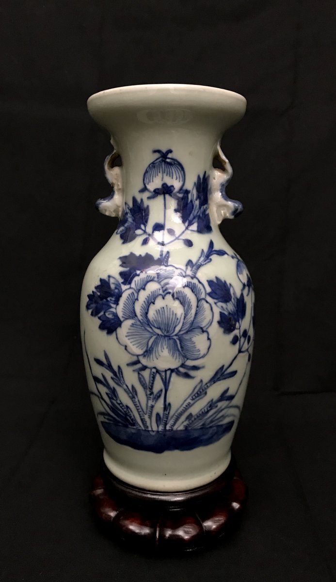 Vase Chiens Fô Au Col Et Décor Pivoines Chine