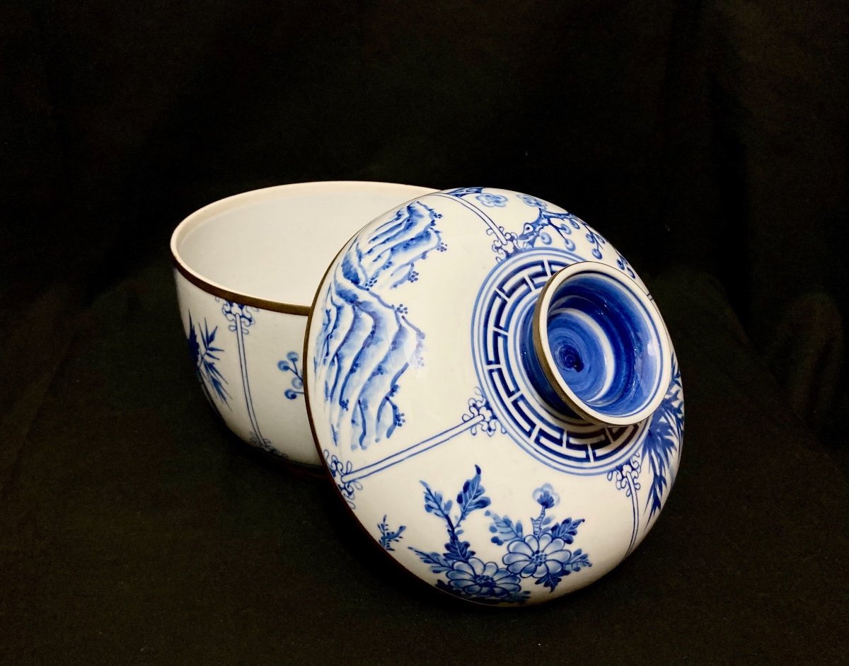 Chinese Covered Pot Or Bowl-photo-3