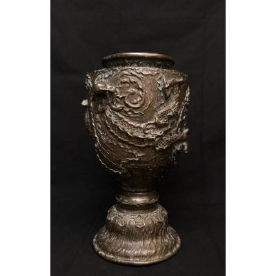 Bronze Vase With Dragon Pattern China XIX Eme