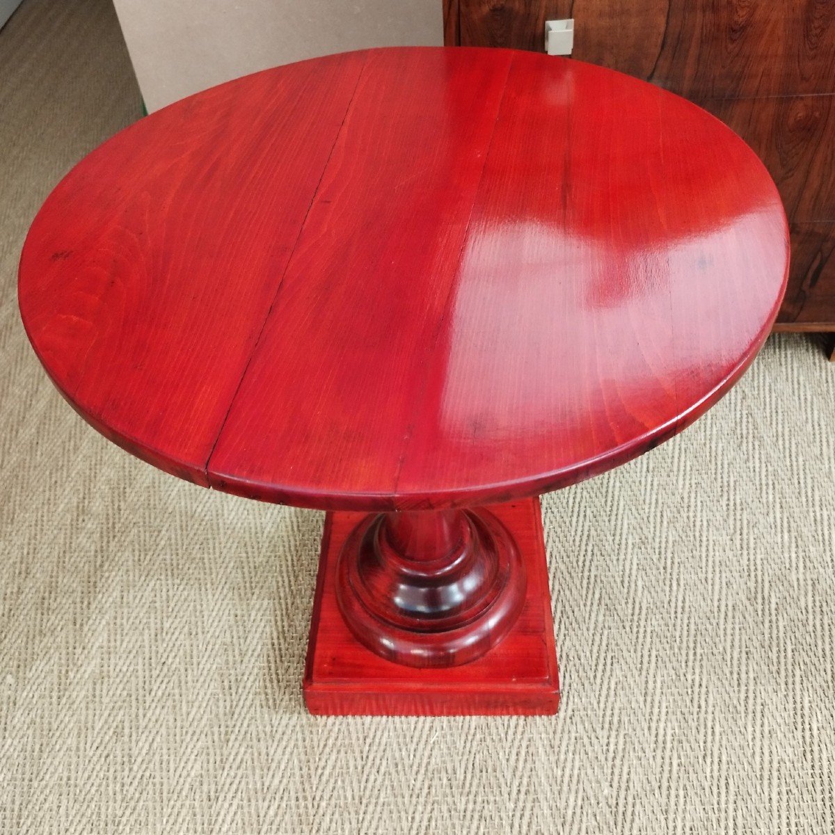 Red Stained Pedestal Table-photo-2