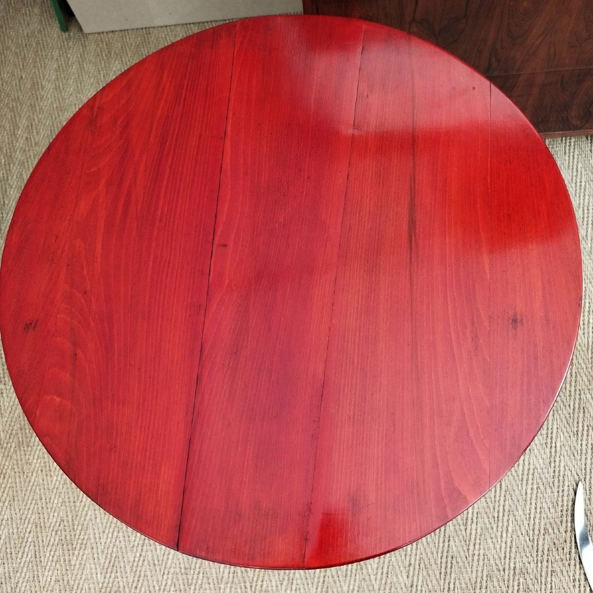 Red Stained Pedestal Table-photo-3