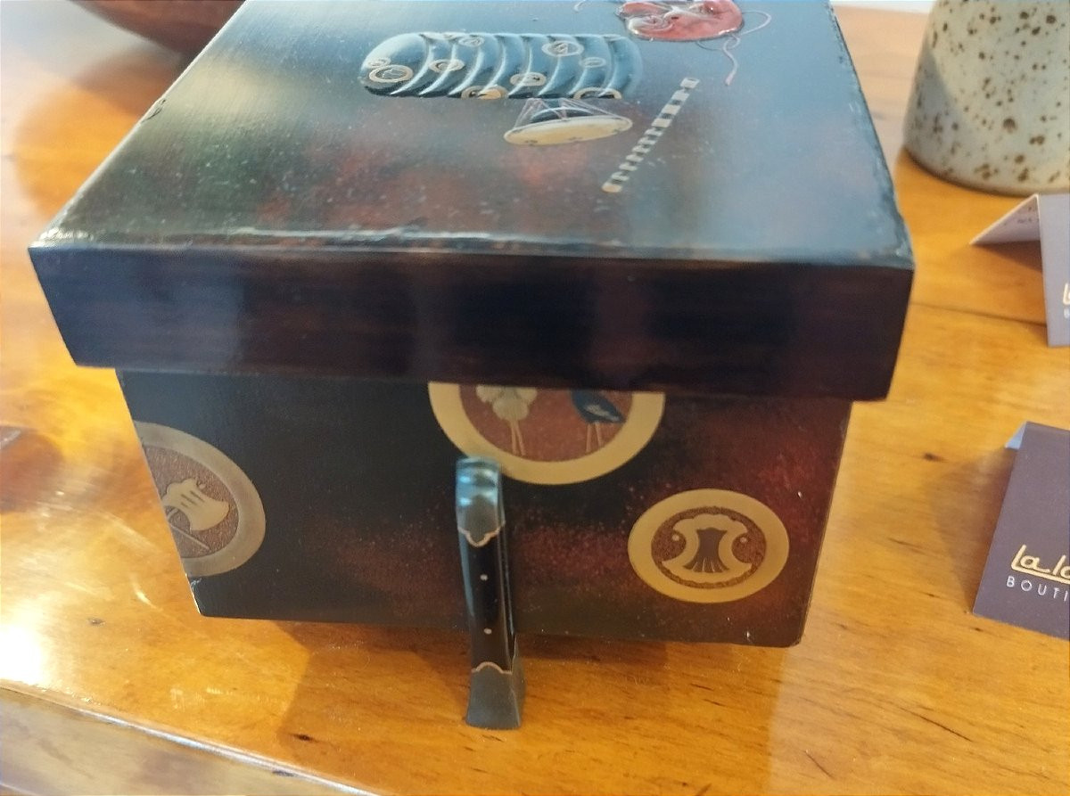 Karabitsu Type Small Box, Japan 19th Century-photo-2