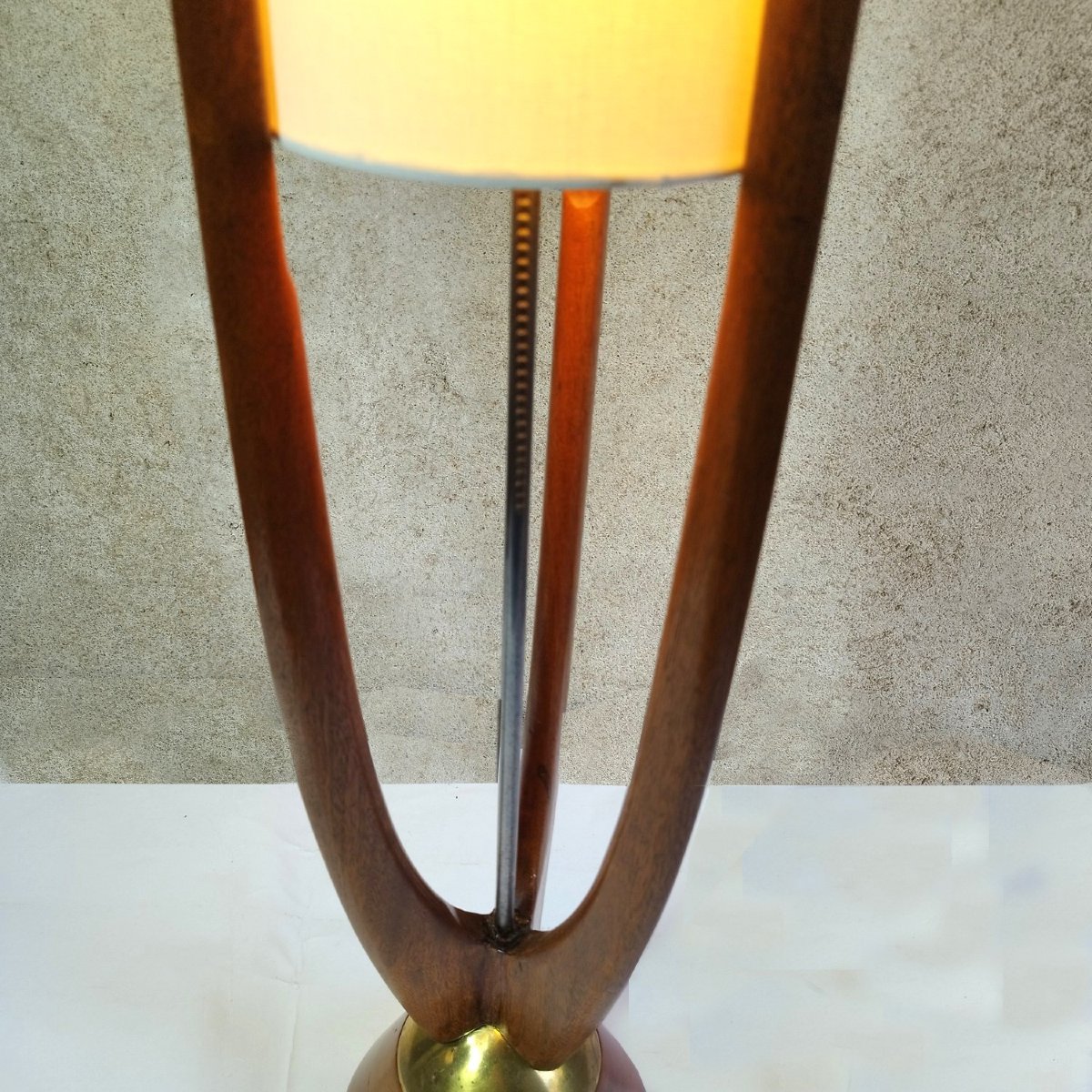 Sculptural Walnut Lamp By Modeline, Usa, 1960-photo-2