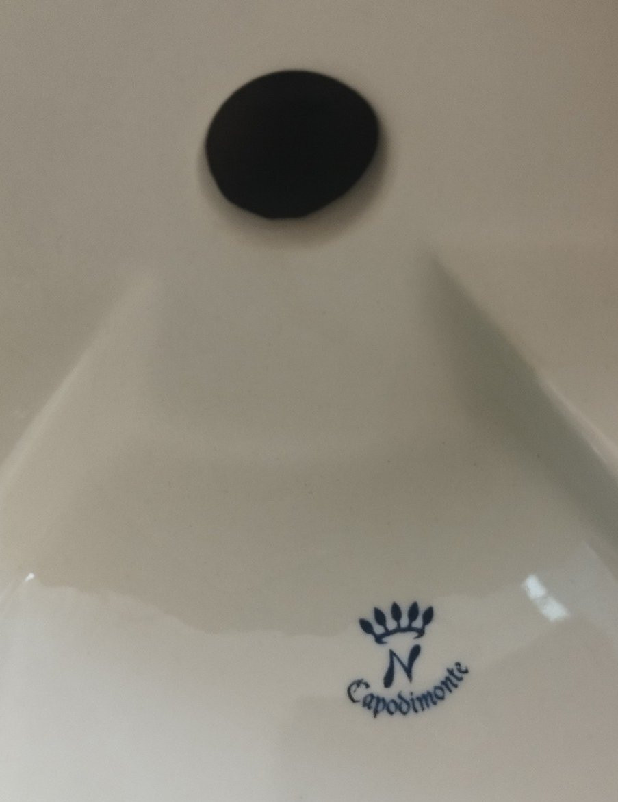 Paire de chérubins en biscuit, Capodimonte-photo-1