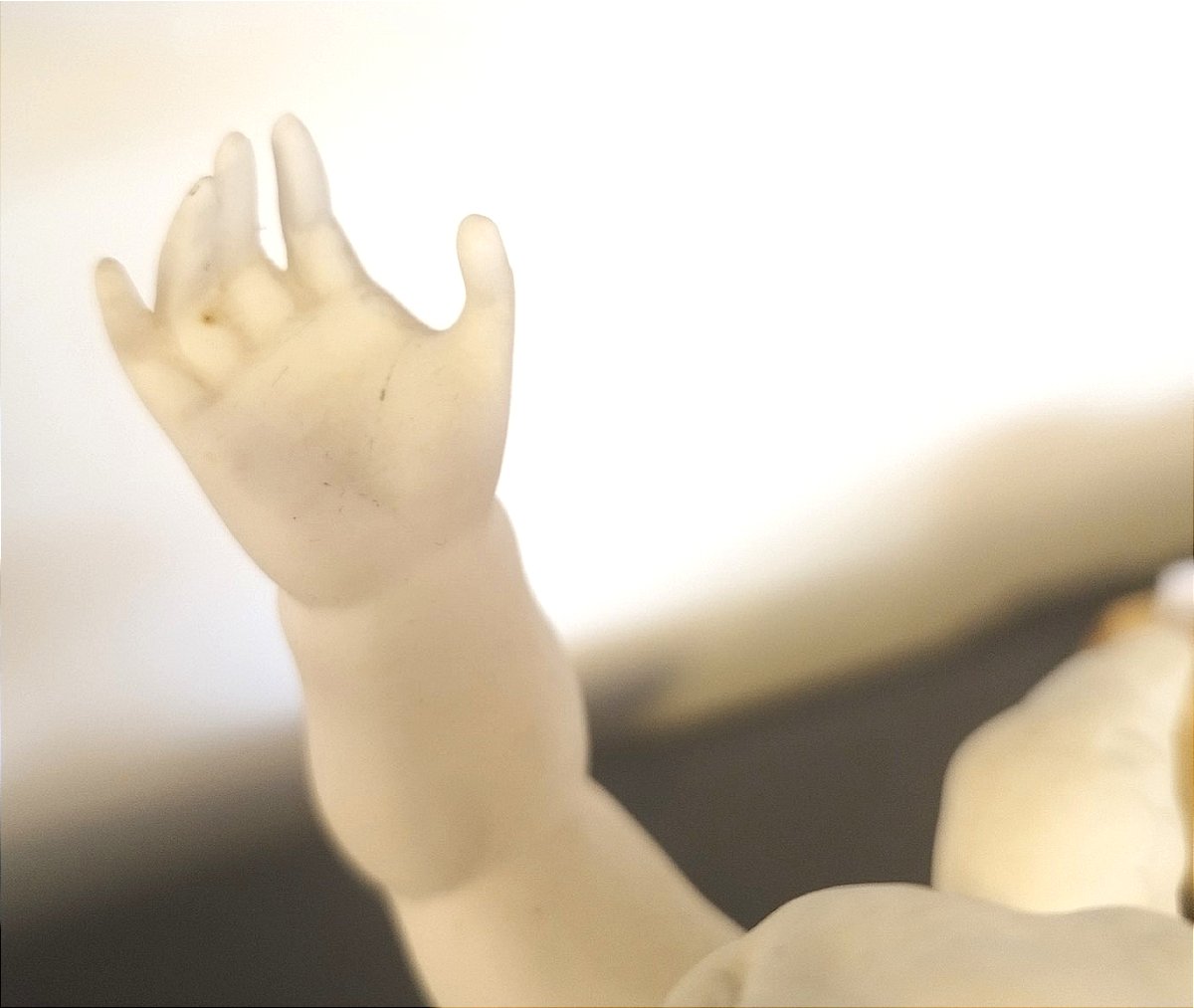 Paire de chérubins en biscuit, Capodimonte-photo-3