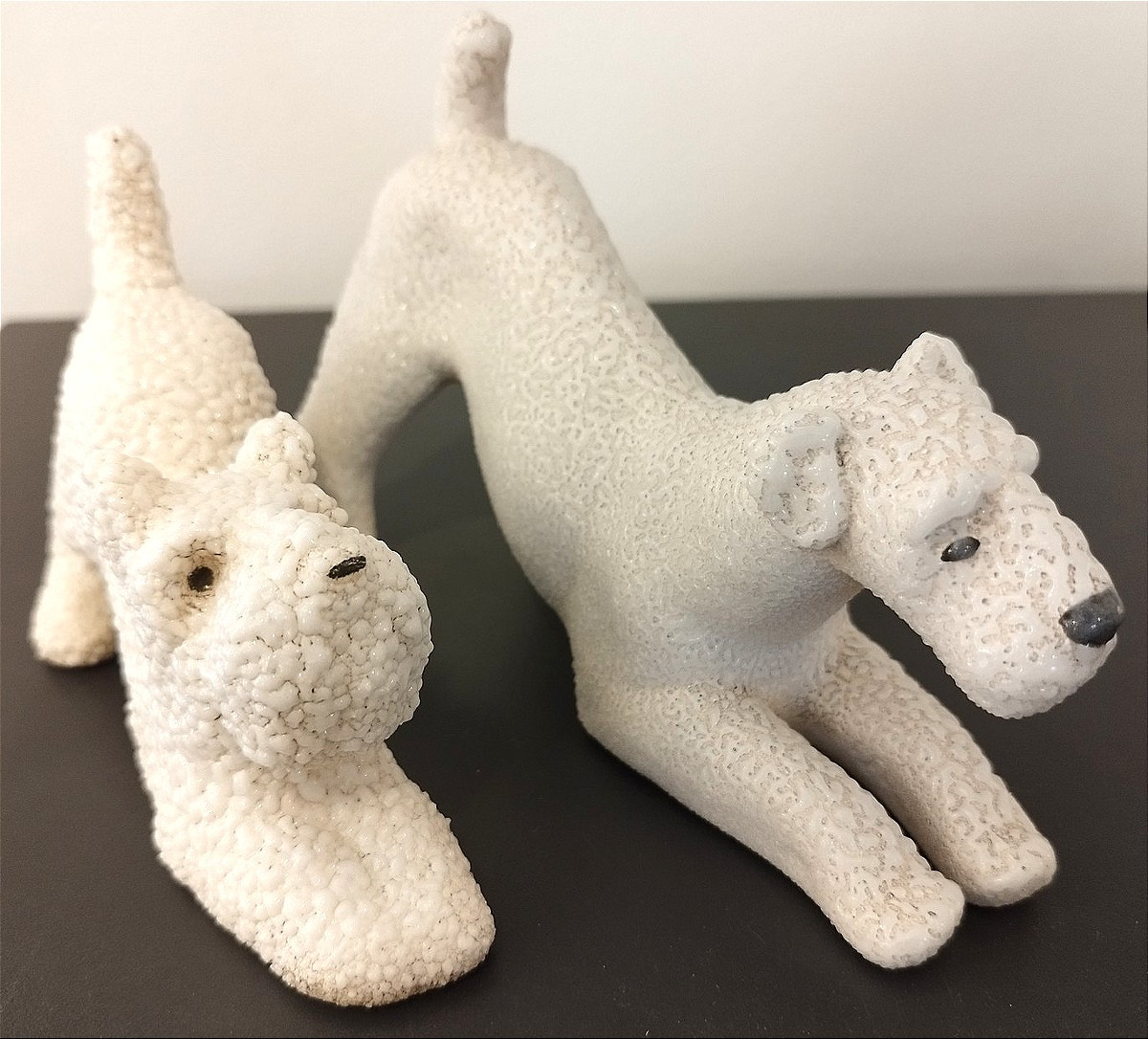 Paire de chiens en céramique crispée, Vintare pour Sèvres