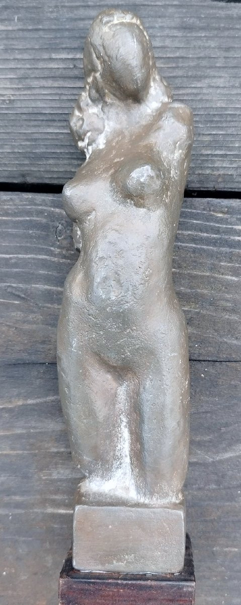 Standing Lead Nude Figure With Brown Patina On A Wooden Base-photo-2