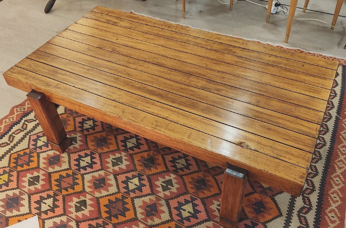 Table basse brutaliste en pin douglas-photo-3