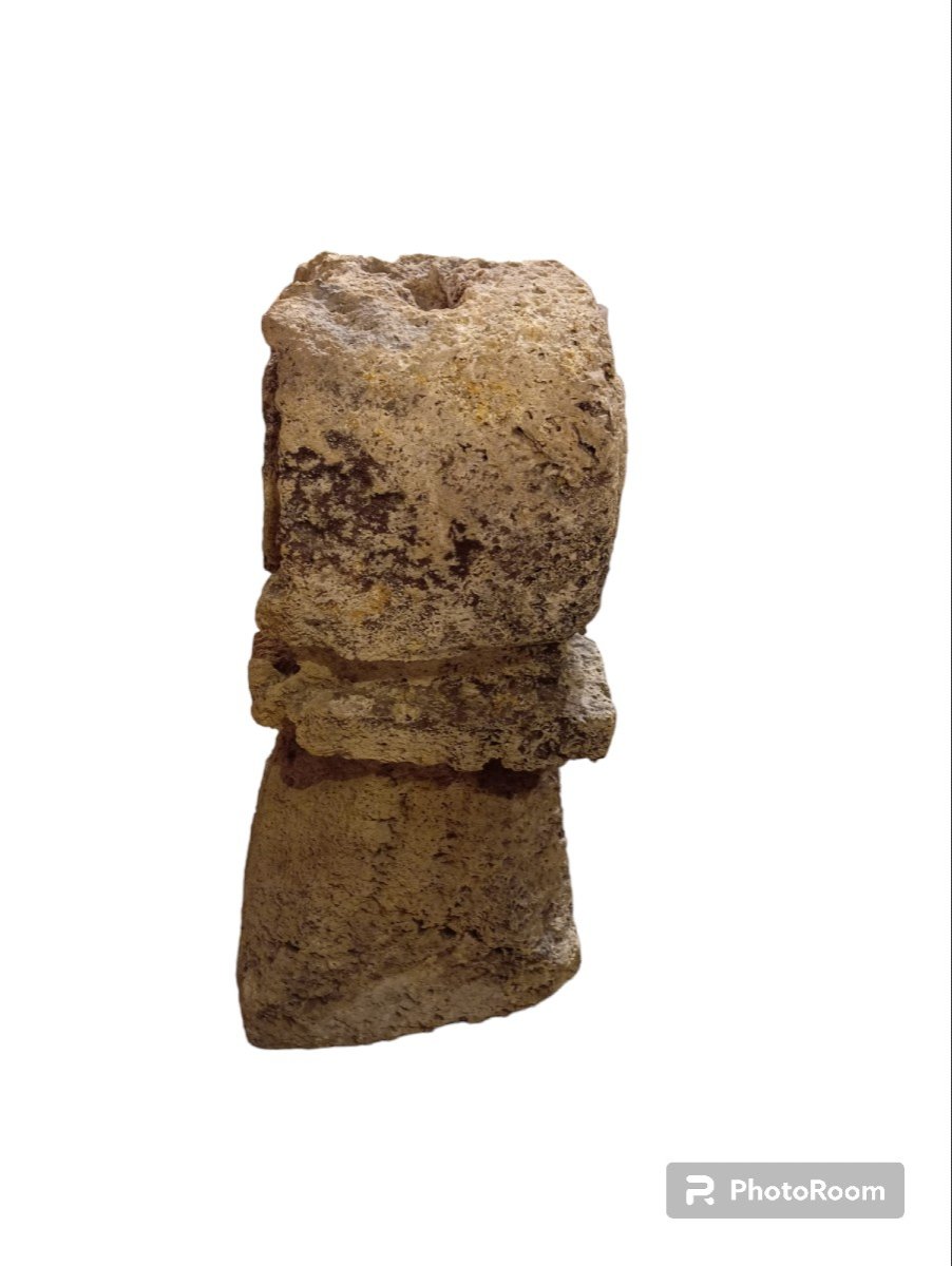 Very Old Antique Statue-photo-1