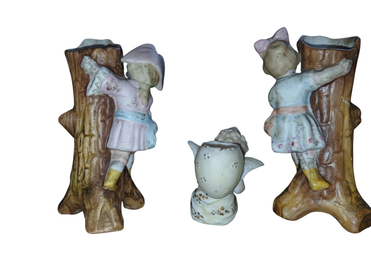 Trois biscuits dont un recollé -photo-2