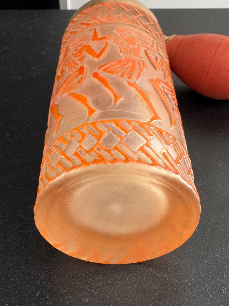 Rene Lalique “egyptian Dancers” Spray Bottle-photo-1